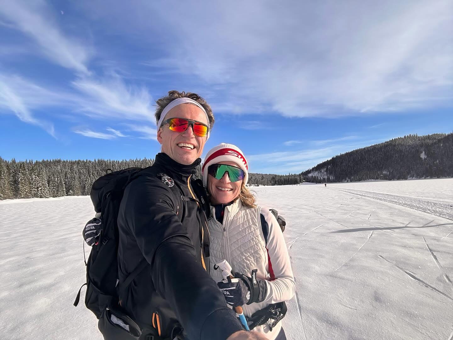 Pia and Tore skiing